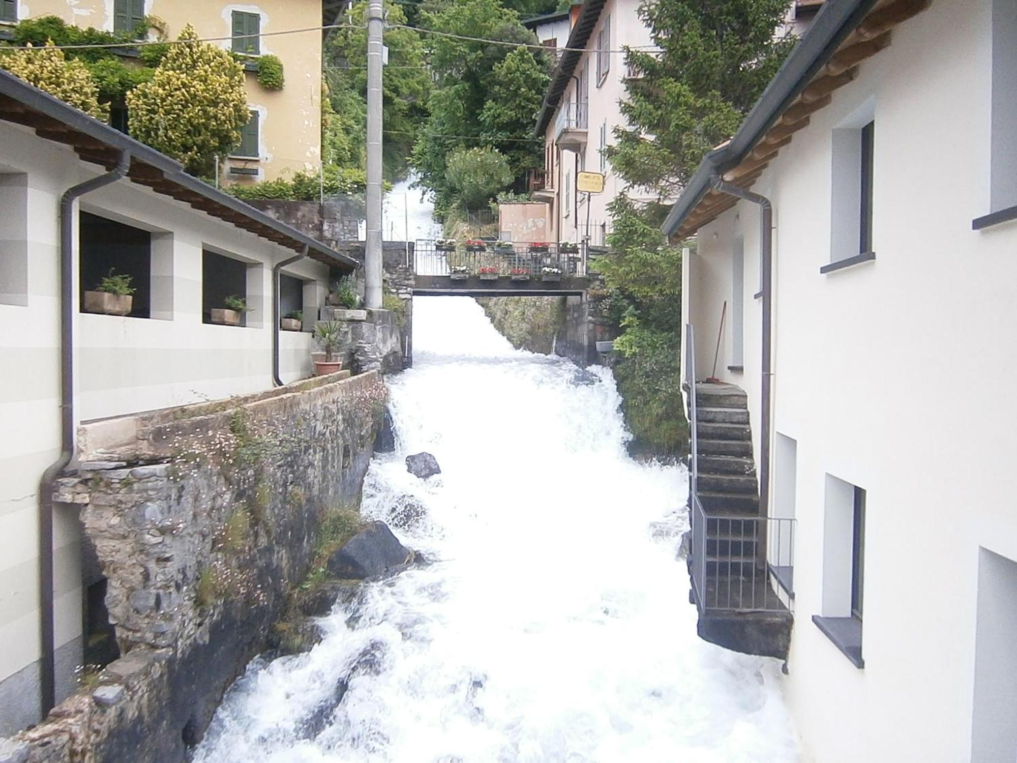 Casa In Riva Al Lago Varenna Zewnętrze zdjęcie
